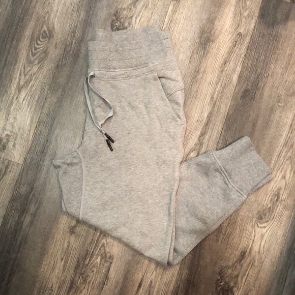lululemon athletica Pants - Lululemon Press Pause Jogger **NWNT**